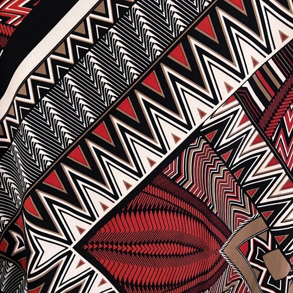 East 5th Essentials blouse Size 1X Gently PreOwned Condition Free Flowing Nice! - Picture 4 of 6